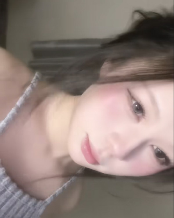 Hành trình trở thành Khánh Trâm 2k4 của giới trẻ