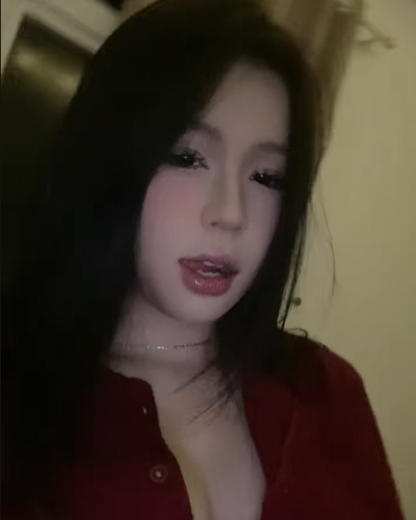 Lộ clip Khánh Trâm 2k4