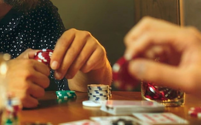 Cách kiểm soát cảm giác muốn gỡ gạc sau khi thua lớn.