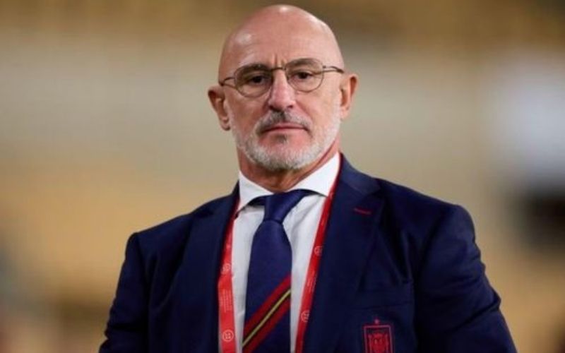 Cách huấn luyện viên tuyển Tây Ban Nha xoay tua đội hình tại World Cup 2026