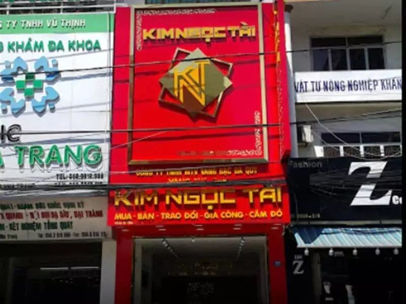 Cân đo khối lượng vàng chính xác bằng cân tiểu ly điện tử